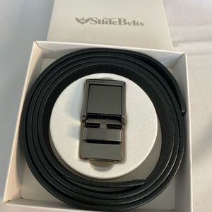 🎉Brand new women’s black  slide belts.